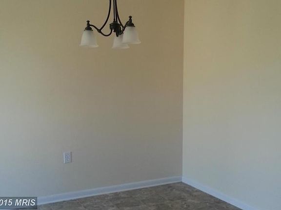5th image of 572 Mimosa Dr