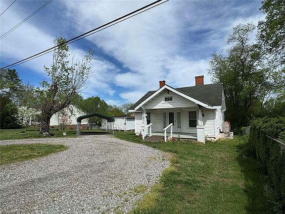 4th image of 1781 Brushy Mountain Rd