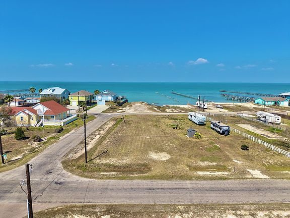 2nd image of 34 Copano Ridge Rd