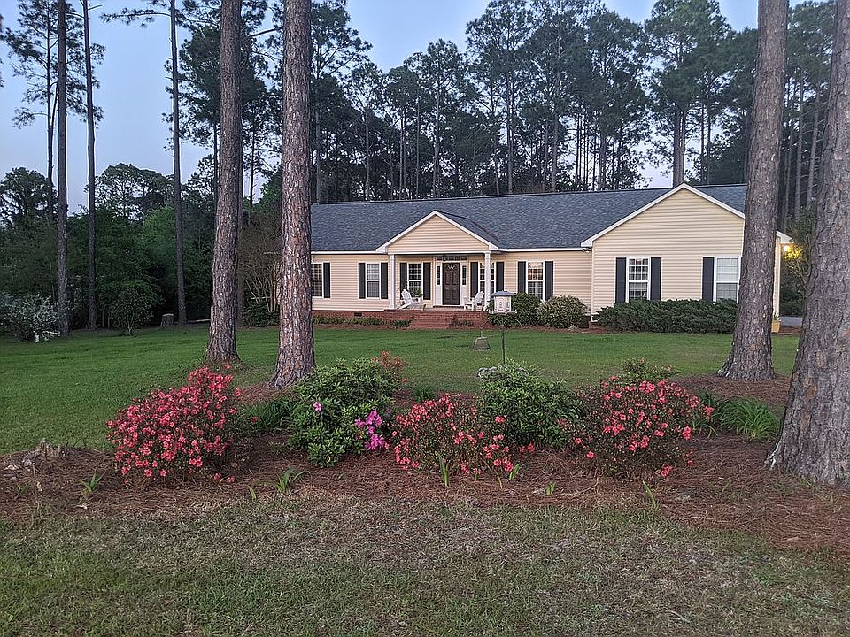 4BR/2BA, 2073 sf, 1.03 acres