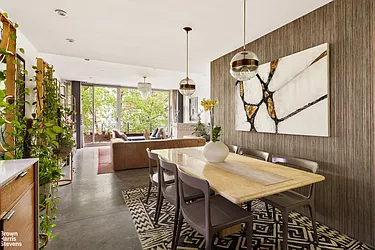 114 4 Place