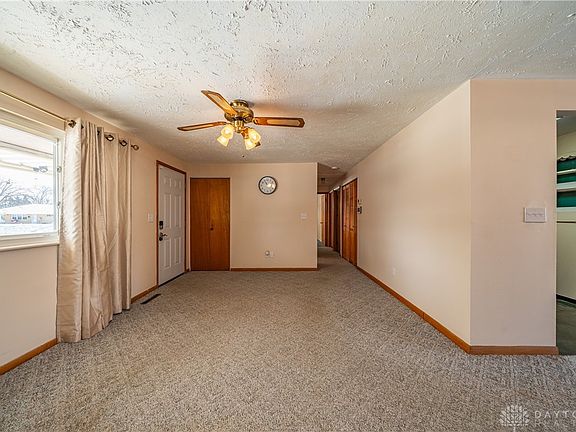 4th image of 5201 Powell Rd