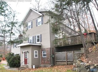 146 Colony Ave, Park Ridge, NJ 07656
