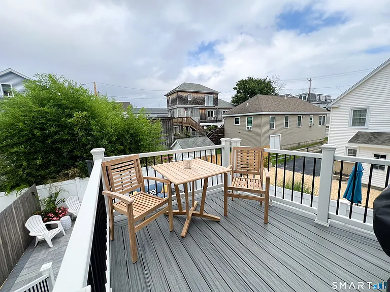 9 Hanover St — Photo 10
