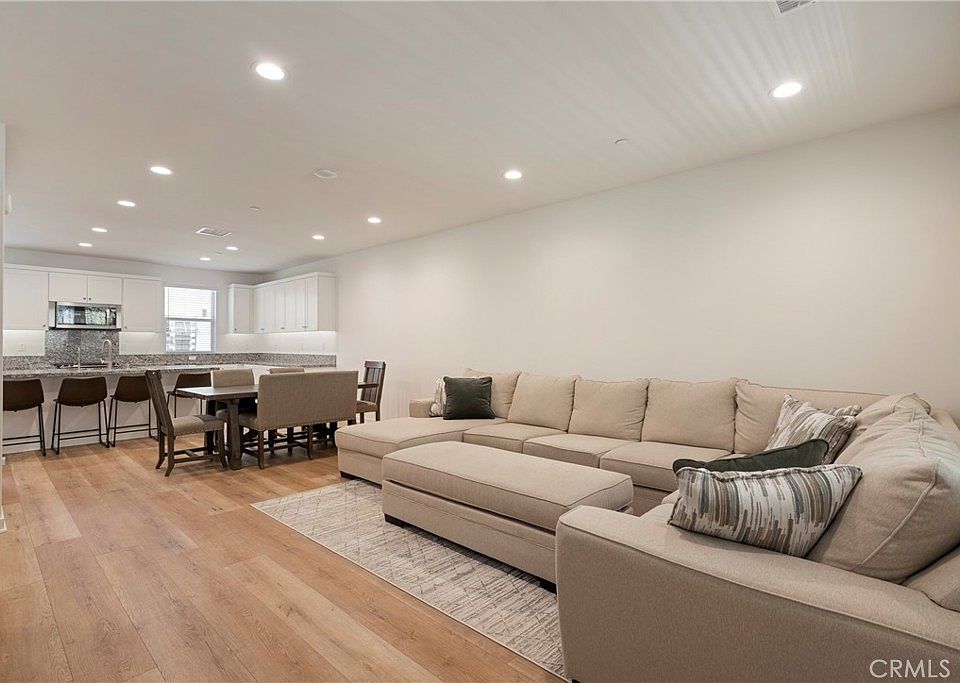 1st image of 60 Sanctuary Ln
