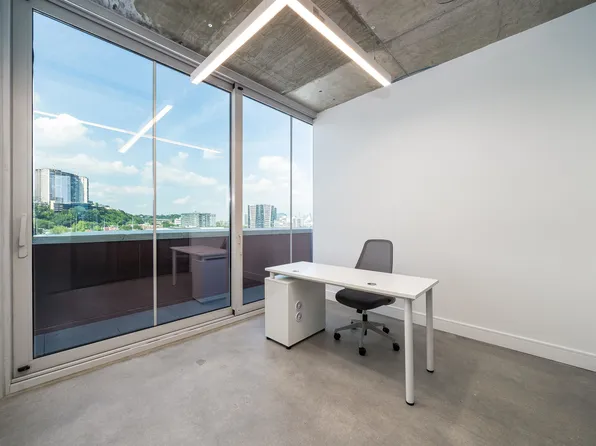 1427 Grand Street image 12 of 22