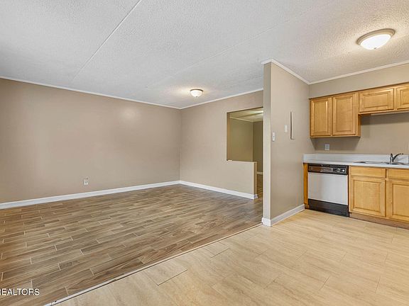 5th image of 2718 Painter Ave APT A106