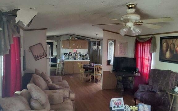 3rd image of 1150 Stateline Rd