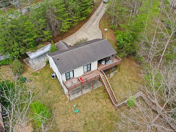 2nd image of 729 Cliffs Edge Rd