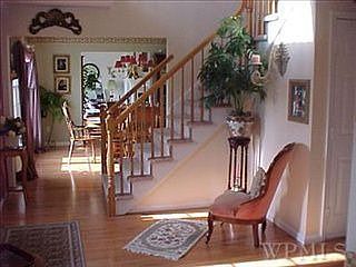 3rd image of 800 Wildwood Ct