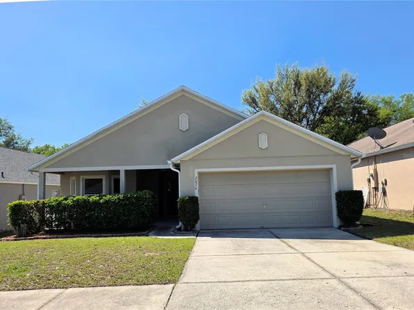 2076 Newtown Rd, Groveland, FL 34736