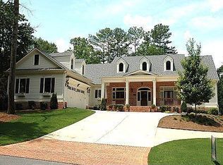 720 Austin Dr SE, Smyrna, GA 30082