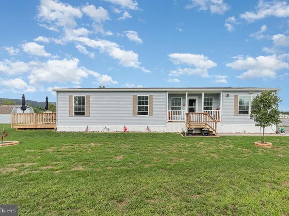 141 Country View Est, Newville, PA 17241