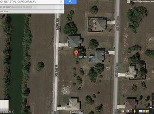 3001 NE 1st Pl, Cape Coral, FL 33909