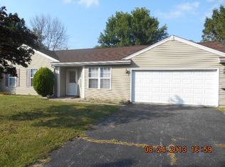 3278 Kings Point Ct, Island Lake, IL 60042
