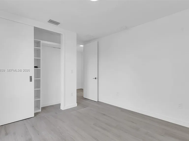 3204 Plaza St — Photo 5