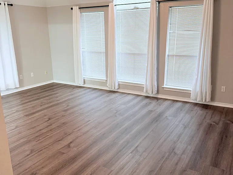 7932 Hill Country Ln — Photo 5