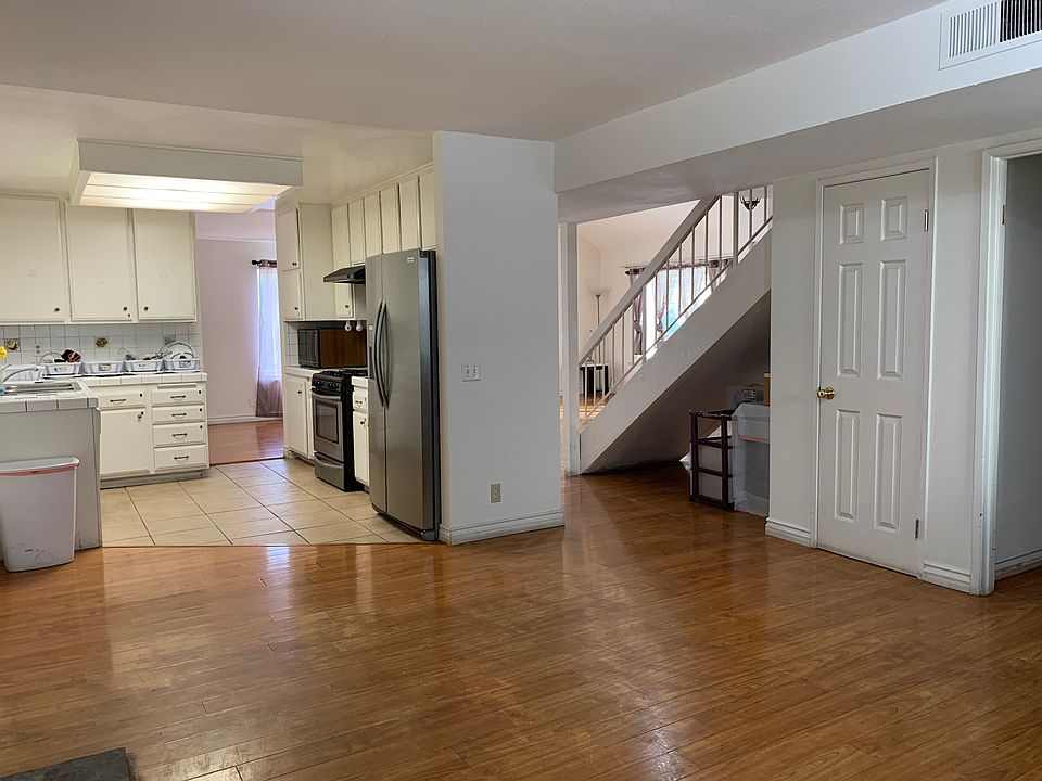 1st image of 2307 S Lynn Ct #E