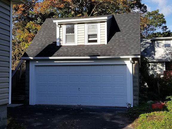 3rd image of 42 Deer Dr