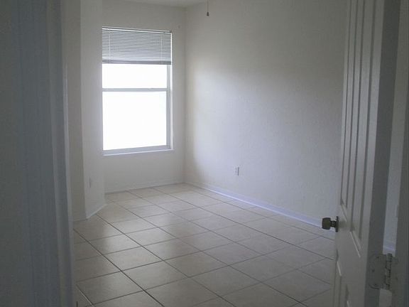 4th image of 2549 Maitland Crossing Way Unit 101