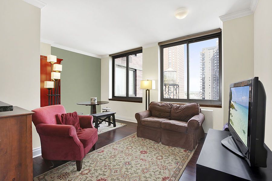 1st image of 400 E 90th St APT 15A