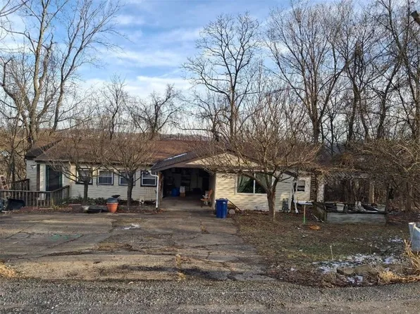 986 Coverdale St W, Pittsburgh, PA 15220