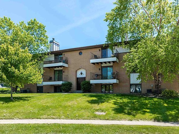 2nd image of 4725 Kynnelworth Dr