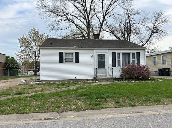 20 W Green St