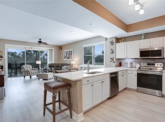 3rd image of 4650 Turnberry Lake Dr Unit 206