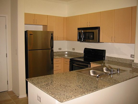 4th image of 1642 7th Ave Unit 322