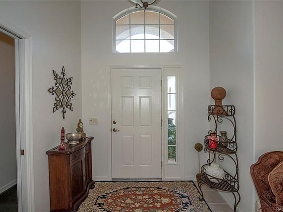 5th image of 1656 W Laurel Glen Path