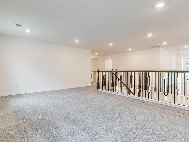 9836 Derbyshire Dr — Photo 88