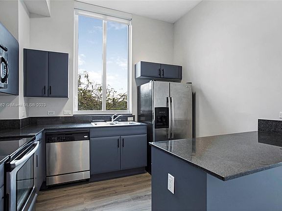 4th image of 1871 NW South River Dr #602