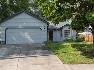 2225 SW 30th Ct, Redmond, OR 97756