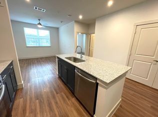 8700 Decker Lake Rd #701, Austin, TX 78724