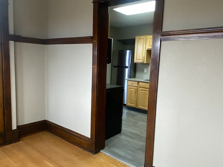 218 N 1st Ave W #7 — Photo 18