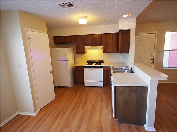 5th image of 11300 Nicole Cv APT D