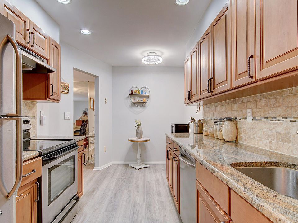 1st image of 223 Medford Court #D