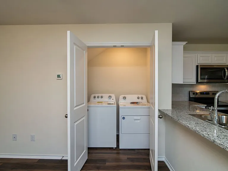 201 S May St #2 — Photo 8