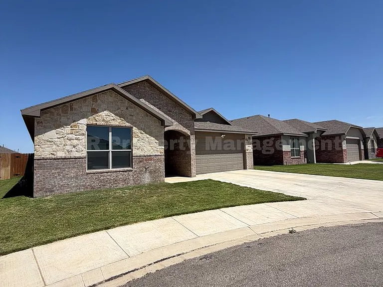 5803 Waverly Ave — Photo 4
