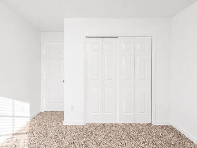 425 Lazy Willow Ln — Photo 17