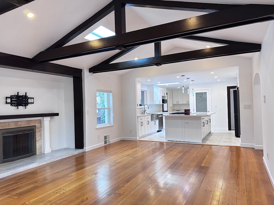 Living Room towards Kitchen
