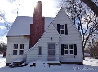 3091 Edgefield Dr, Waterford, MI 48328