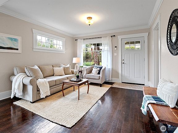4th image of 1402 S Mason Avenue
