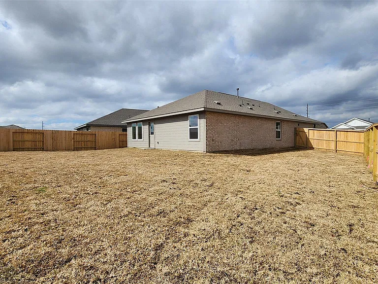 26715 Red Sunset Maple Ln — Photo 32