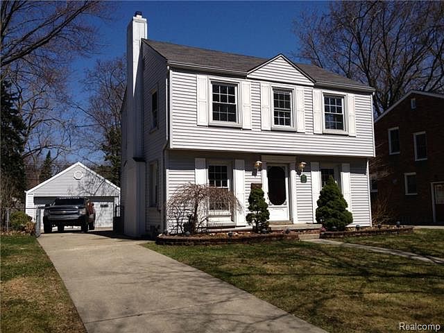 1st image of 210 Aqua Ct