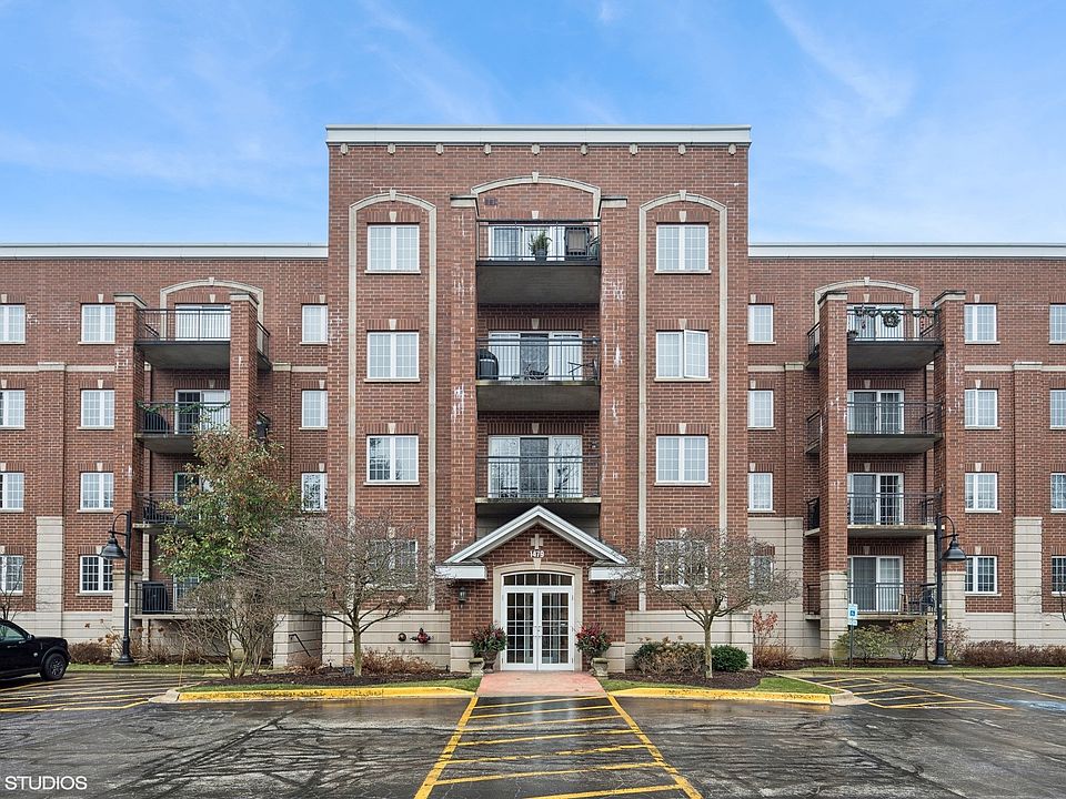 1st image of 1479 N Milwaukee Ave APT 205