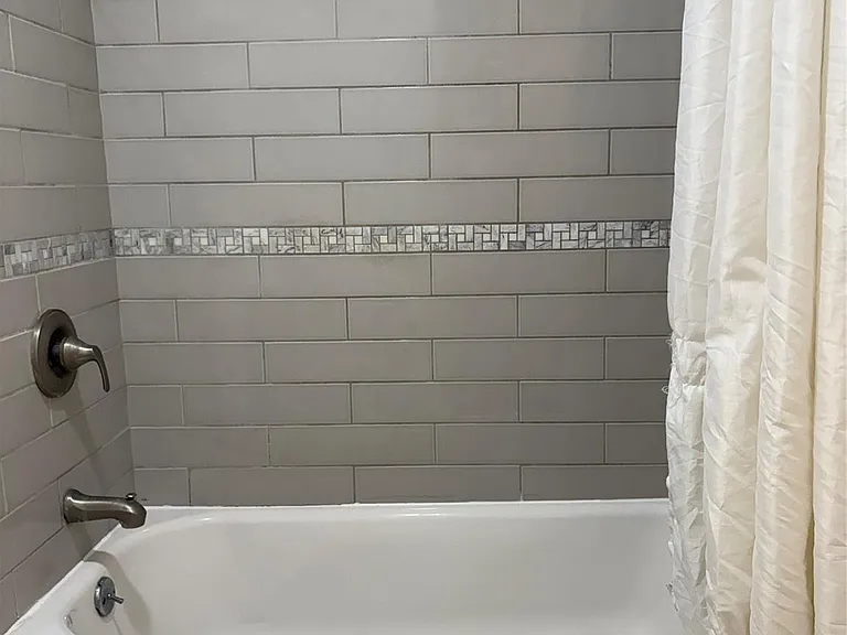 12625 Memorial Dr — Photo 24