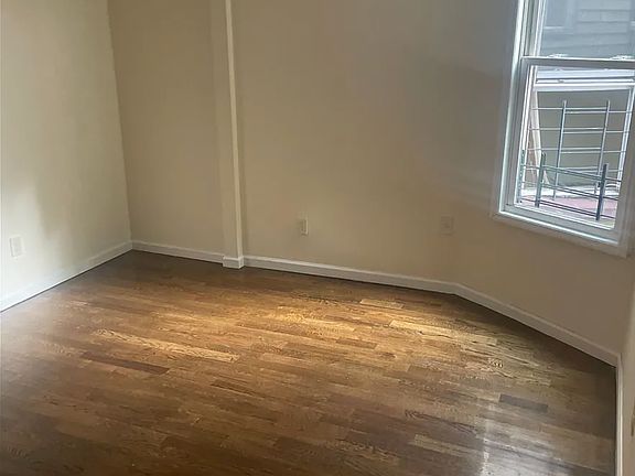 5th image of 1245 College Ave #203