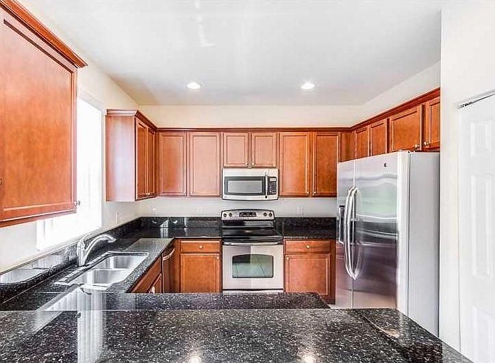 1st image of 11352 NW 57th Ter